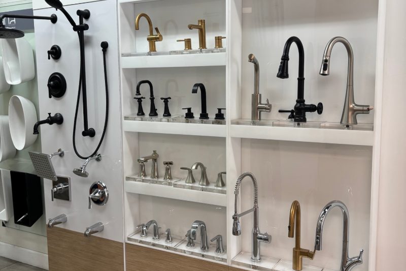 Plumbing fixture display